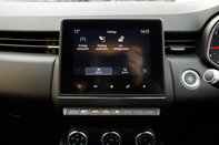 Renault Clio ICONIC TCE 30