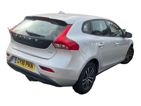 Volvo V40 1.5 V40 Momentum Nav+ T2 Auto 5dr 3