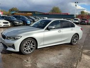 BMW 3 Series 2.0 330i Sport Auto 4dr 9