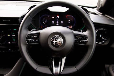 Alfa Romeo Junior TB IBRIDA DCT 20