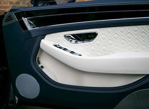 Bentley Continental GT Mulliner 16