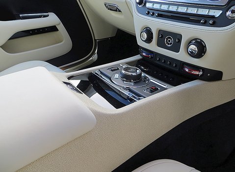 Rolls-Royce Wraith 4