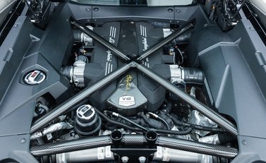 Lamborghini Aventador S LP 740-4 41