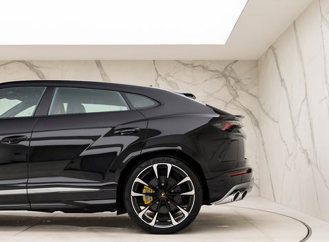 Lamborghini Urus 27