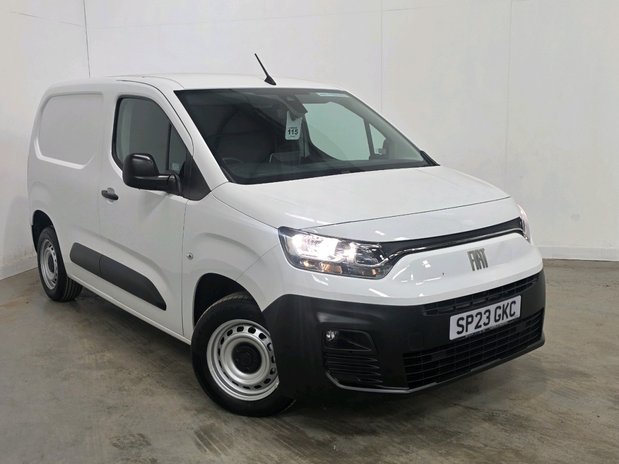 Fiat Doblo DOBLO L1 DIESEL 1.5 Blue HDi 650kg 100 Van 1