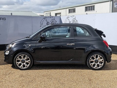 Fiat 500 C CONNECT MHEV 10
