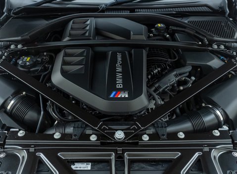 BMW M4 COMPETITION 38