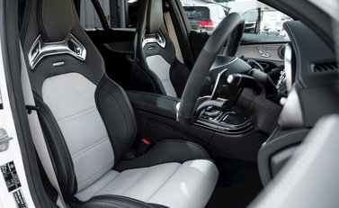 Mercedes-Benz C Class C63 S Estate 12