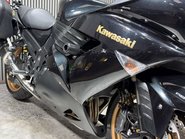 Kawasaki ZZR1400 2010 ONLY 30K STUNNING BIKE PANNIERS LONG MOT WARRANTY 1400CC 28