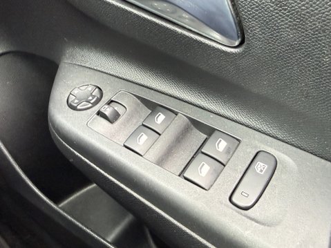 Vauxhall Corsa ELITE EDITION 21,170 MILES 35