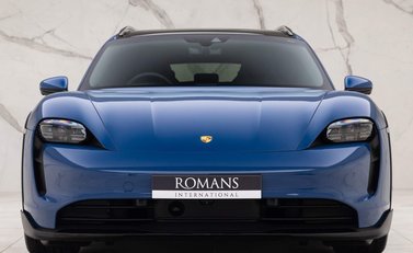 Porsche Taycan 4 CROSS TURISMO 17
