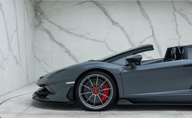 Lamborghini Aventador SVJ LP 770-4 ROADSTER 52