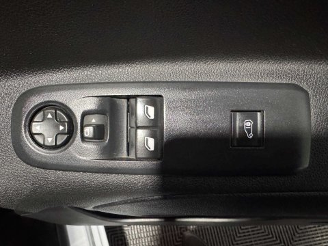 Vauxhall Combo 1.5 Combo 2000 Dynamic TD 72/2022 12