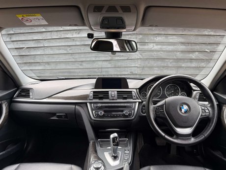 BMW 3 Series 2.0 320d Luxury Auto 4dr 20