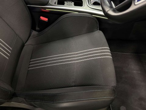 Renault Megane GT NAV TCE 12