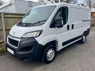 Peugeot Boxer 2.2 BLUEHDI 333 L1H1 PROFESSIONAL VAN 8