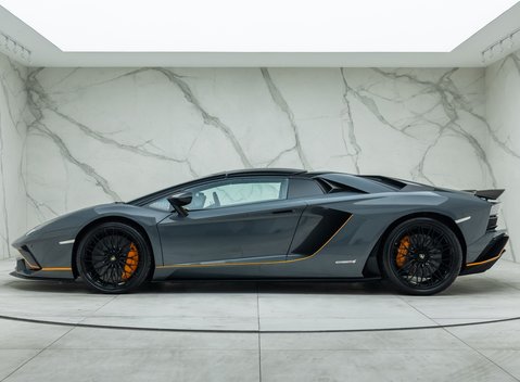 Lamborghini Aventador S LP 740-4 ROADSTER 7