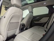 Jaguar F-Pace 2.0 F-PACE Portfolio AWD Auto 4WD 5dr 44