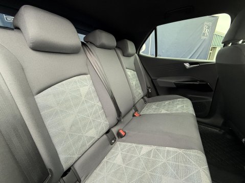 Volkswagen ID.3 Pro Performance 58kWh Life Hatchback 5dr Electric Auto (204 ps) 23