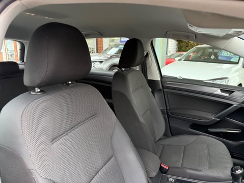 Volkswagen Golf 1.4 TSI SE Nav Euro 6 (s/s) 5dr 25