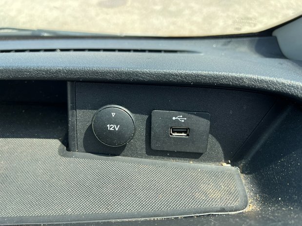 Ford Transit Custom AUTO SWB L1H1 Low Roof Trend Air Con Sensors Tow Bar EURO 6 NO VAT 36