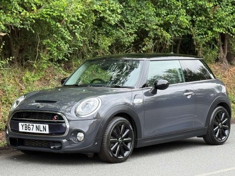 Mini Hatch 2.0 Cooper SD 3dr 1
