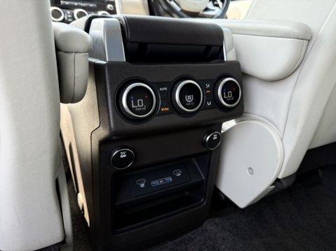Land Rover Discovery TD6 HSE LUXURY 27