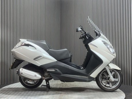 Peugeot Satelis 2 PREMIUM 2015 ONLY 16K GOOD RUNNING 300CC MAXI SCOOTER BIKE
