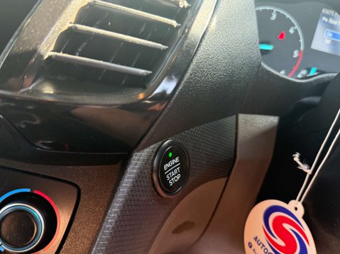 Ford Transit Connect 1.5 Transit Connect 250 Limited EcoBlue 76
