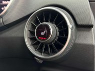 Audi TT 2.0 TFSI Coupe 3dr Petrol S Tronic quattro Euro 6 (s/s) (310 ps) 44