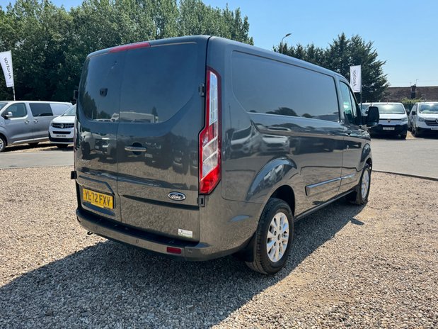 Ford Transit Custom SWB L1H1 Low Roof Limited 280 Air Con Alloys Sensors 6