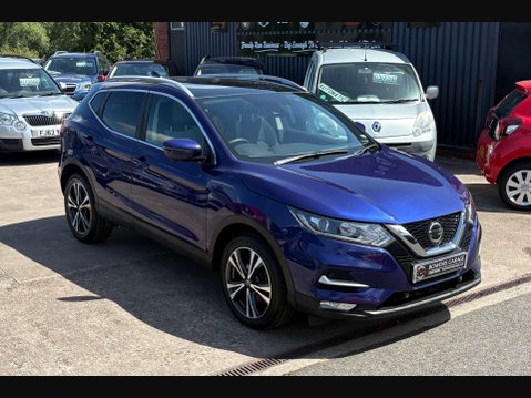 Nissan Qashqai 1.3 Qashqai N-Connecta DiG-T 5dr 27