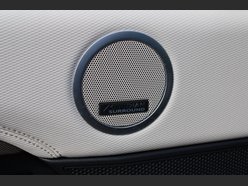 Land Rover Discovery R-DYNAMIC HSE MHEV 26