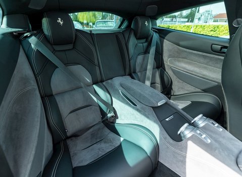 Ferrari GTC4 Lusso 15