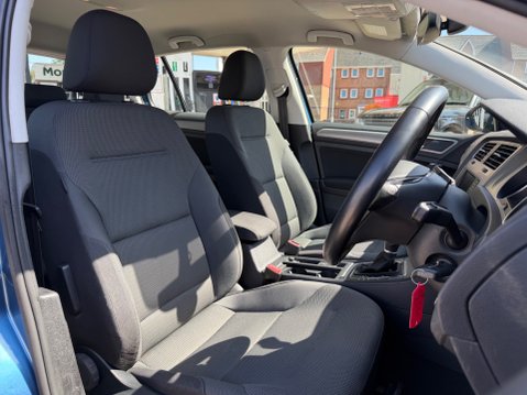 Volkswagen Golf MATCH EDITION TDI BMT DSG 3