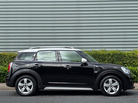 Mini Countryman COOPER 5