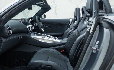 Mercedes-Benz Amg GT C Roadster 19