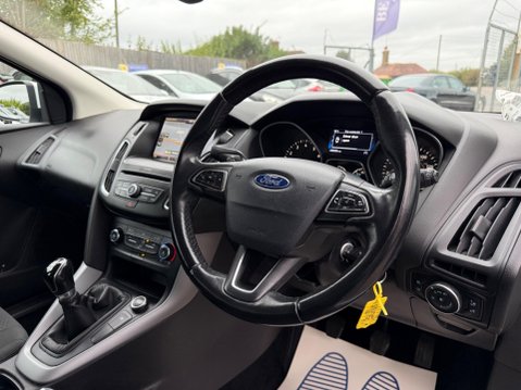 Ford Focus 1.0T EcoBoost Zetec Euro 6 (s/s) 5dr 13