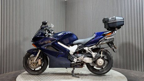 Honda VFR 2002 VTEC ONLY 23K GOOD RUNNING PROJECT BIKE 800CC TOURER 4