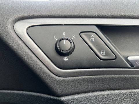 Volkswagen Golf S TDI BLUEMOTION TECHNOLOGY 16