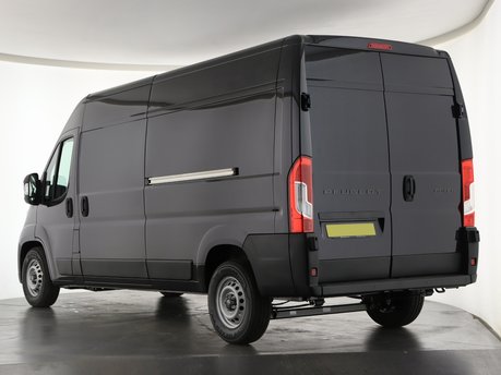Peugeot Boxer 335 L3H2 BHDi 140 EAT6 Professional AUTO 7
