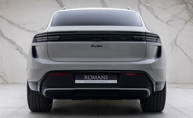 Porsche Macan Turbo Electric 5