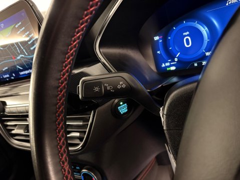 Ford Kuga 1.5 EcoBlue ST-Line Edition Auto Euro 6 (s/s) 5dr 23