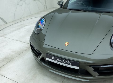 Porsche 911 Carrera 4S (992) 29