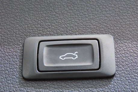 Audi E-Tron 50 Technik Auto quattro 5dr 71.2kWh 14