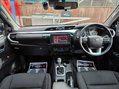 Toyota Hilux INVINCIBLE 4WD D-4D DCB Auto 13