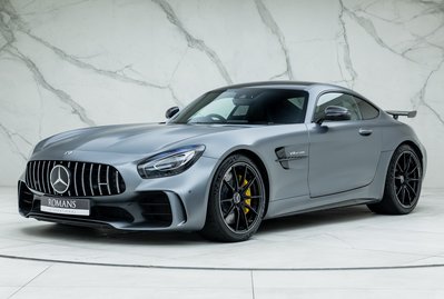 Mercedes-Benz AMG GT R Premium