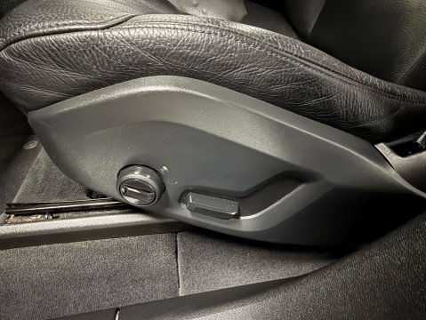 Volvo XC60 2.0 XC60 Momentum D4 AWD Auto 4WD 5dr 43