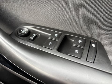 Vauxhall Astra SRI NAV 15