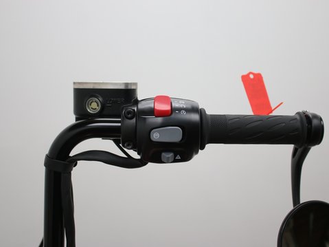 Triumph Bobber BONNEVILLE BOBBER 30